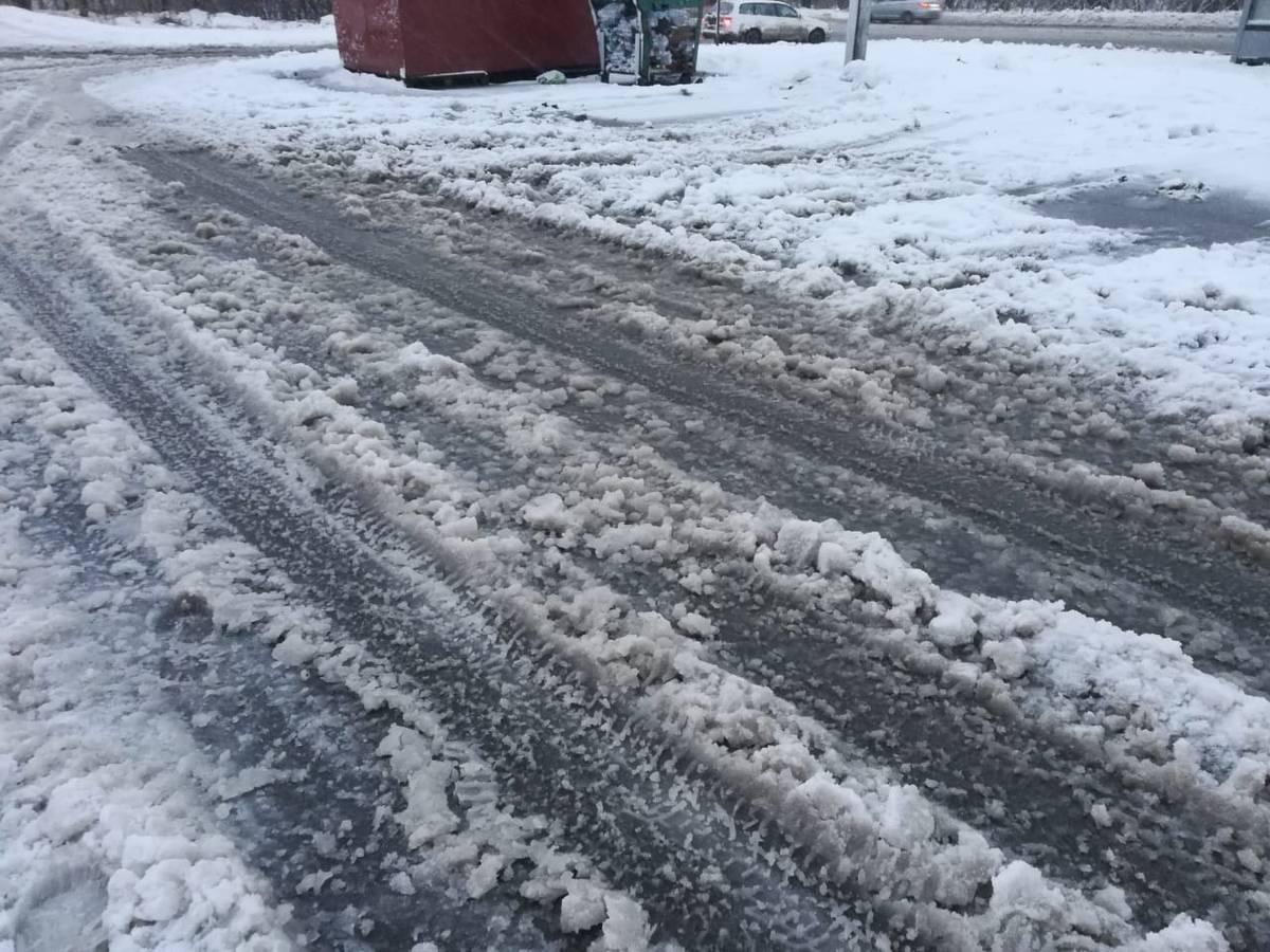 Фото «Не пройти, не проехать»: Новосибирск погрузился в слякоть. Фоторепортаж 5